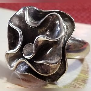 Silpada Sterling Silver Flower Ring